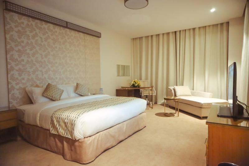 Hotel Mena Airport 4*